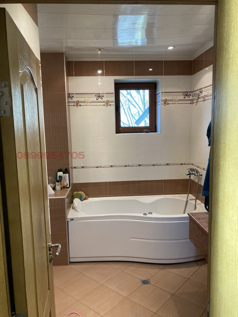 Продаја  3 спаваће собе Добрич , Центар , 150 м2 | 67892993 - слика [16]
