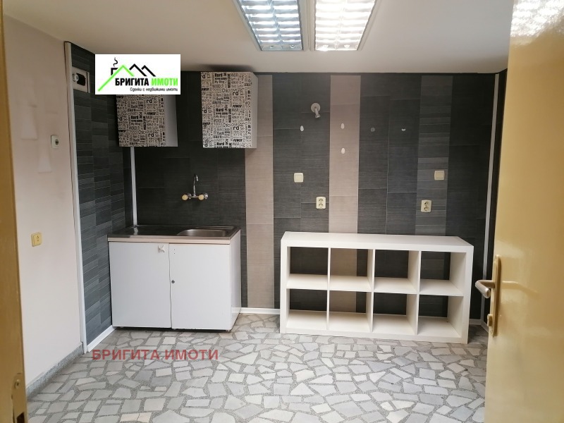 Продава МАГАЗИН, гр. София, Белите брези, снимка 2 - Магазини - 53072697