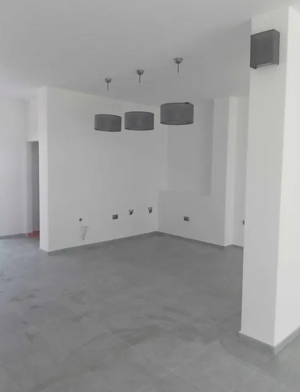En venta  Edificio industrial región Plovdiv , Jisarya , 83 metros cuadrados | 20518534 - imagen [3]
