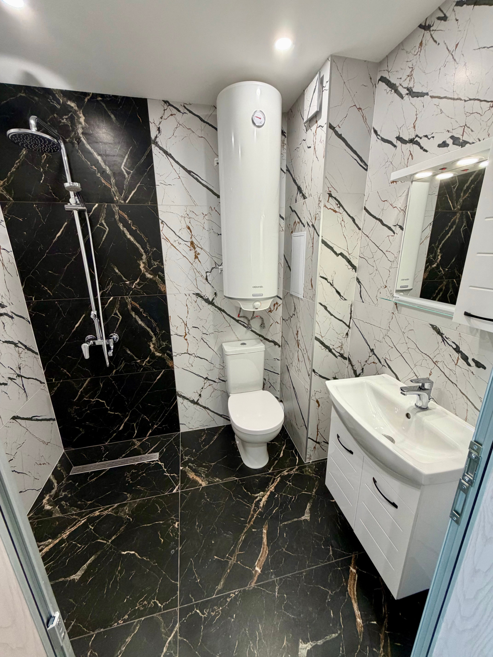 Продава 2-СТАЕН, гр. Велико Търново, Картала, снимка 5 - Апартаменти - 56087103