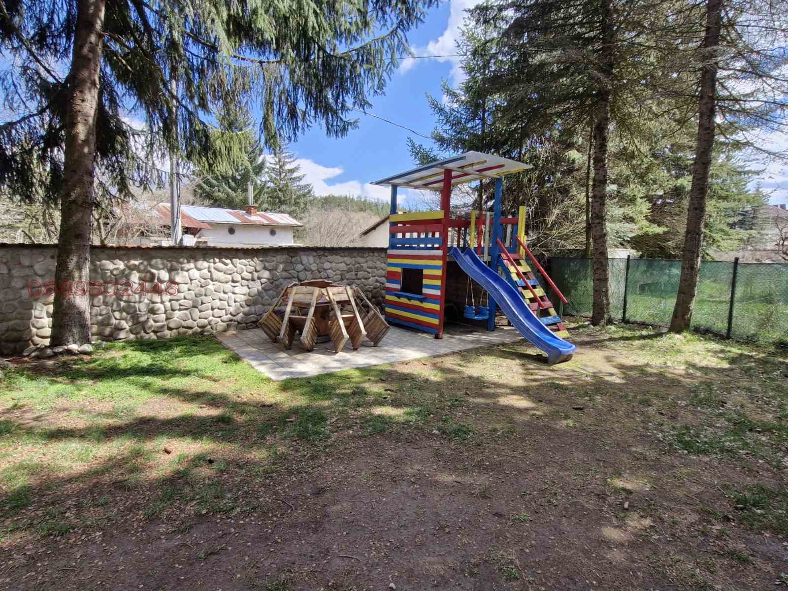 Продава ВИЛА, гр. София, м-т Щъркелово гнездо, снимка 2 - Вили - 54202375