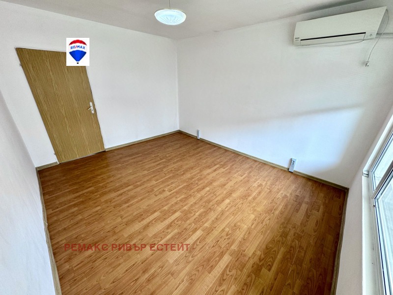 In vendita  2 camere da letto Ruse , Drugba 3 , 81 mq | 28314379