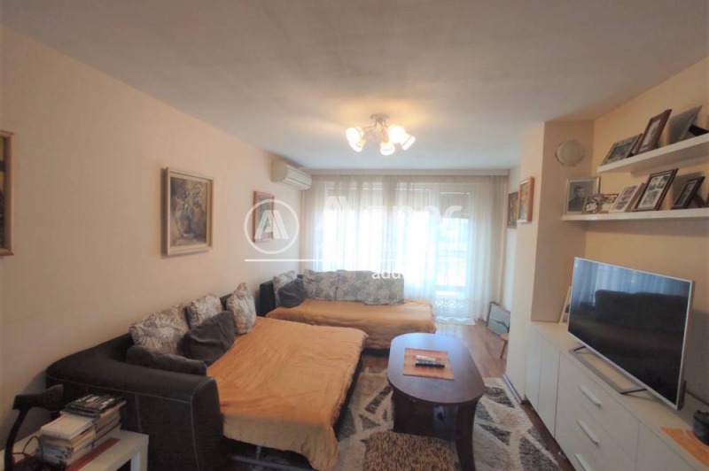 Продава 3-СТАЕН в град Разград, Орел - 93 кв.м / 100 000 € » 195 583.00 лв., АДРЕС