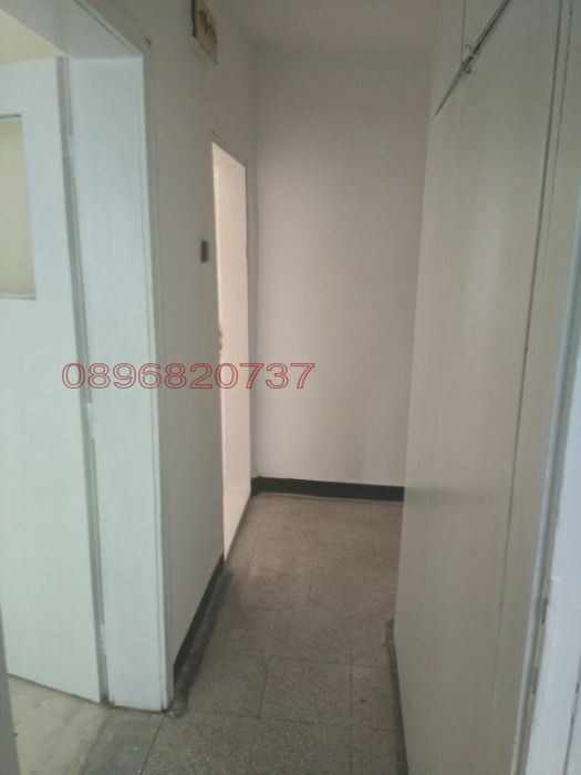 Продава 4-СТАЕН, гр. Шумен, 5-ти полк, снимка 5 - Апартаменти - 54792690
