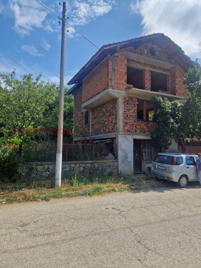 Продава КЪЩА, с. Чепино, област Перник, снимка 2 - Къщи - 52779773