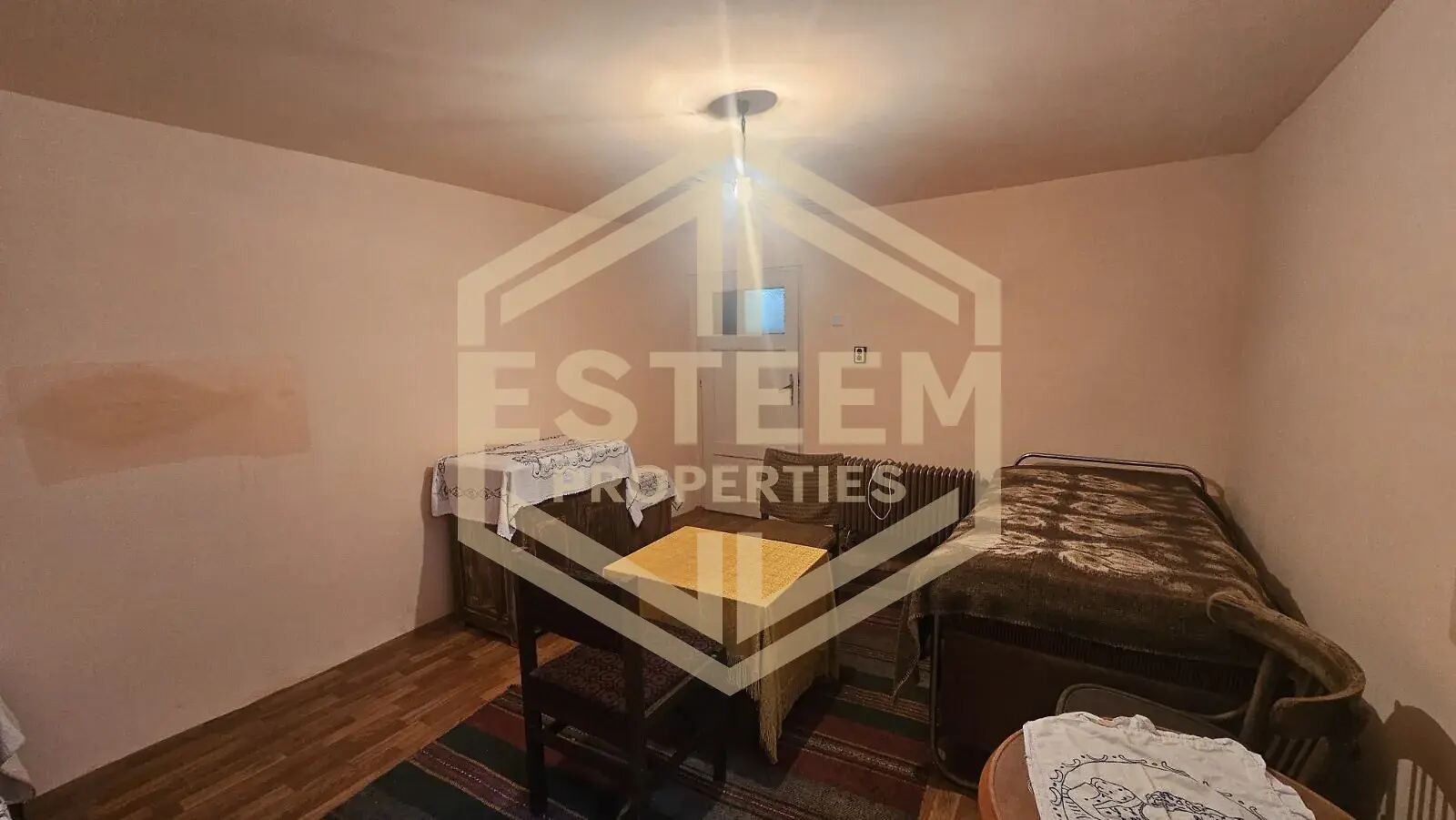 Продава ЕТАЖ ОТ КЪЩА, гр. Русе, Широк център, снимка 8 - Етаж от къща - 54222821