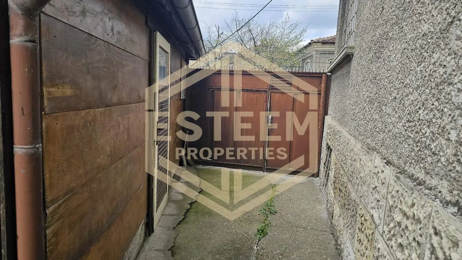 Продава ЕТАЖ ОТ КЪЩА, гр. Русе, Широк център, снимка 11 - Етаж от къща - 54222821