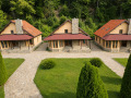 Продава ХОТЕЛ, с. Рибарица, област Ловеч, снимка 5