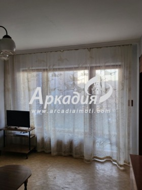 1 quarto Trakiia, Plovdiv 3