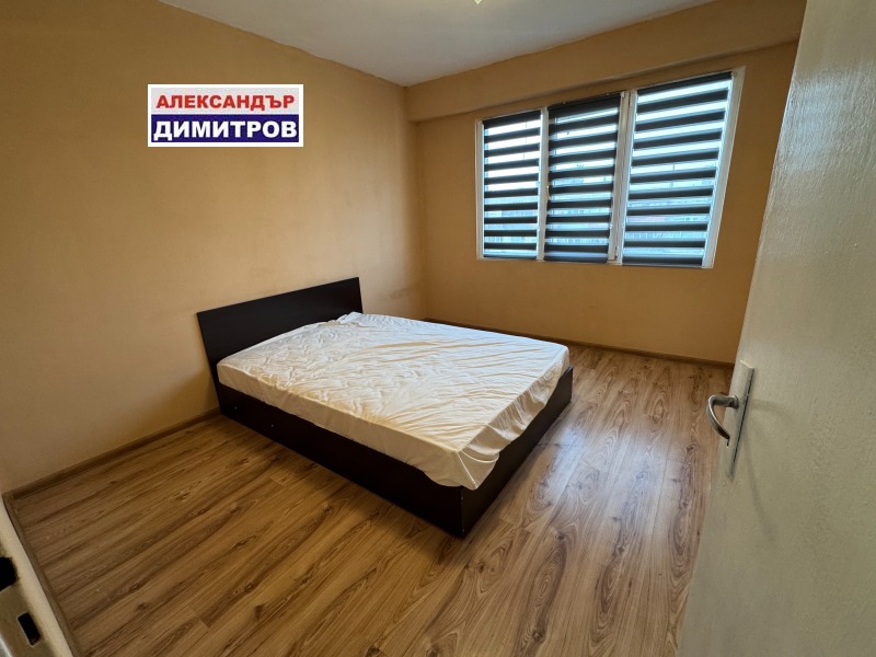 Продава 3-СТАЕН, град Русе, Родина 2 • 100000 € / 195583.00 лв. • 58796723 1