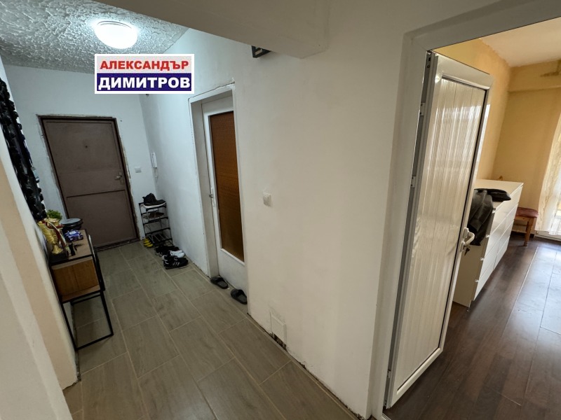 Продава 3-СТАЕН, гр. Русе, Родина 2, снимка 11 - Апартаменти - 52140033