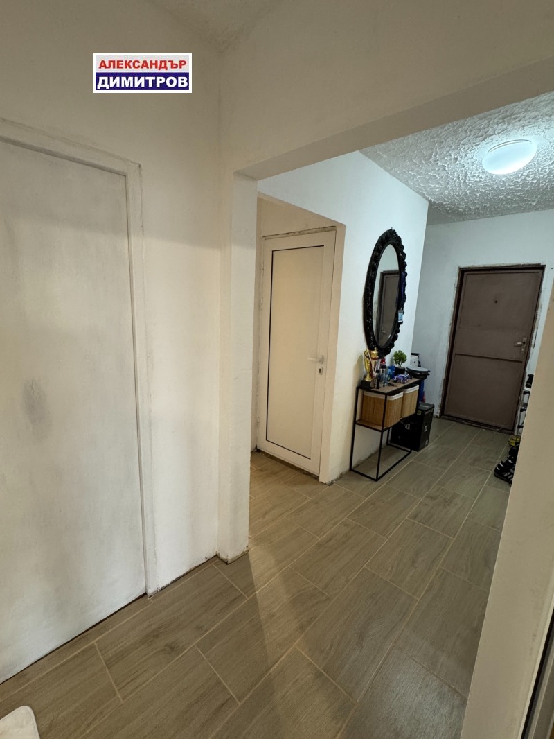 Продава 3-СТАЕН, гр. Русе, Родина 2, снимка 10 - Апартаменти - 52140033