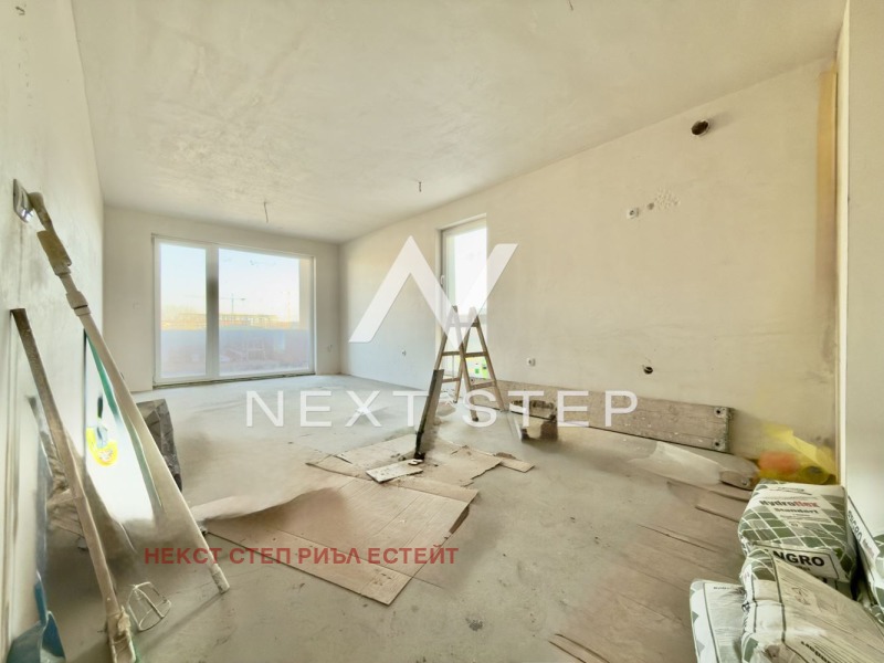 Продава 3-СТАЕН, гр. Пловдив, Остромила, снимка 2 - Апартаменти - 52755291