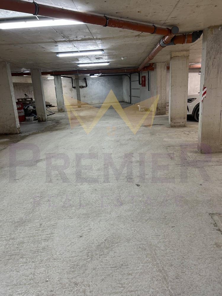 Продава ГАРАЖ, ПАРКОМЯСТО, гр. Варна, Бриз, снимка 2 - Гаражи и паркоместа - 52871625