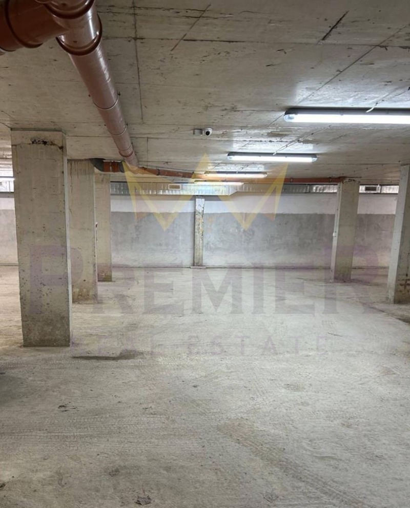 Продава ГАРАЖ, ПАРКОМЯСТО, гр. Варна, Бриз, снимка 3 - Гаражи и паркоместа - 52871625