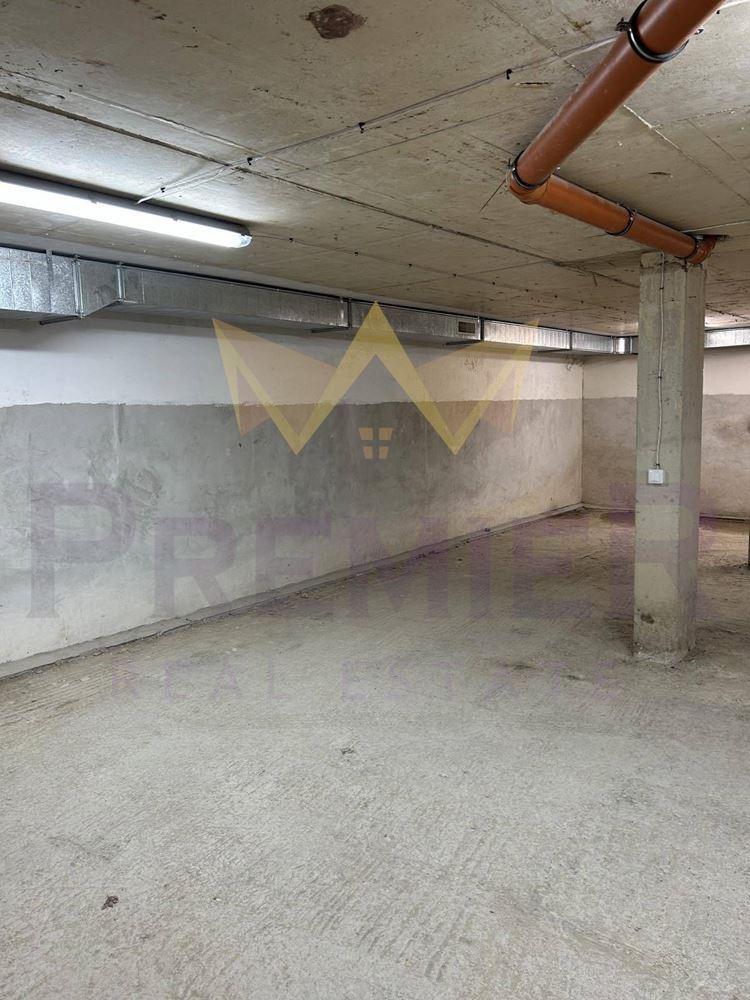 Продава ГАРАЖ, ПАРКОМЯСТО, гр. Варна, Бриз, снимка 5 - Гаражи и паркоместа - 52871625