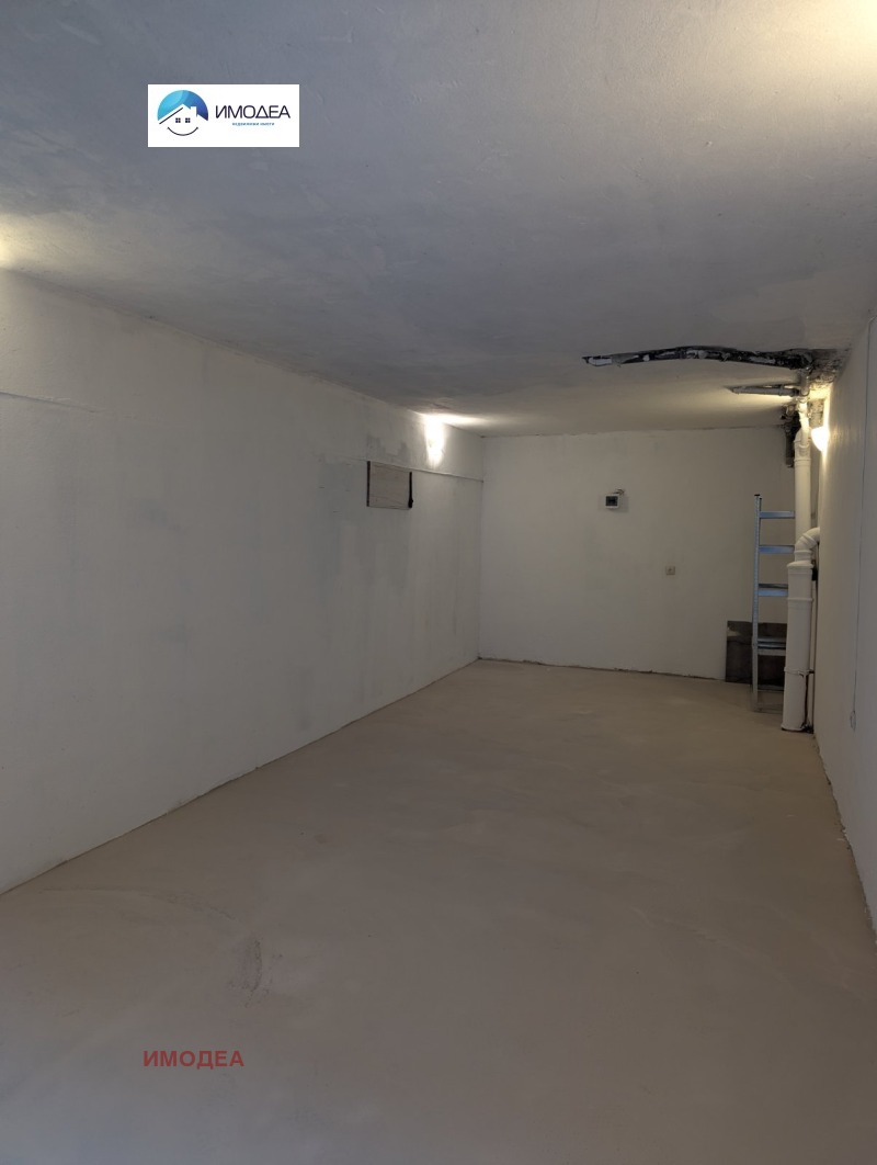 Продава ГАРАЖ, ПАРКОМЯСТО, гр. Велико Търново, Колю Фичето, снимка 3 - Гаражи и паркоместа - 53106831