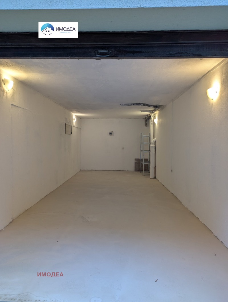 Продава ГАРАЖ, ПАРКОМЯСТО, гр. Велико Търново, Колю Фичето, снимка 2 - Гаражи и паркоместа - 53106831