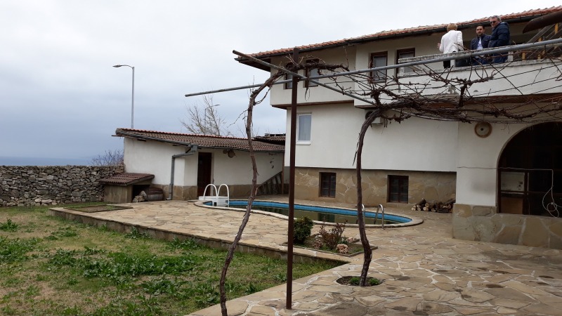 Продава КЪЩА в град Варна, Бриз - 775 кв.м / 953 000 € » 1 863 905.99 лв., РИК-ОМ ЕООД