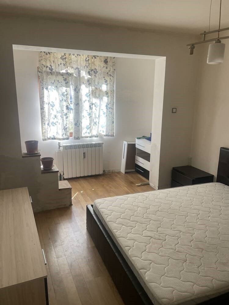 Продава 3-СТАЕН, гр. Шумен, Математическа гимназия, снимка 3 - Апартаменти - 54745037