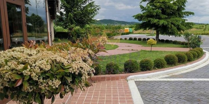 Продава ЗАВЕДЕНИЕ, гр. Карнобат, област Бургас