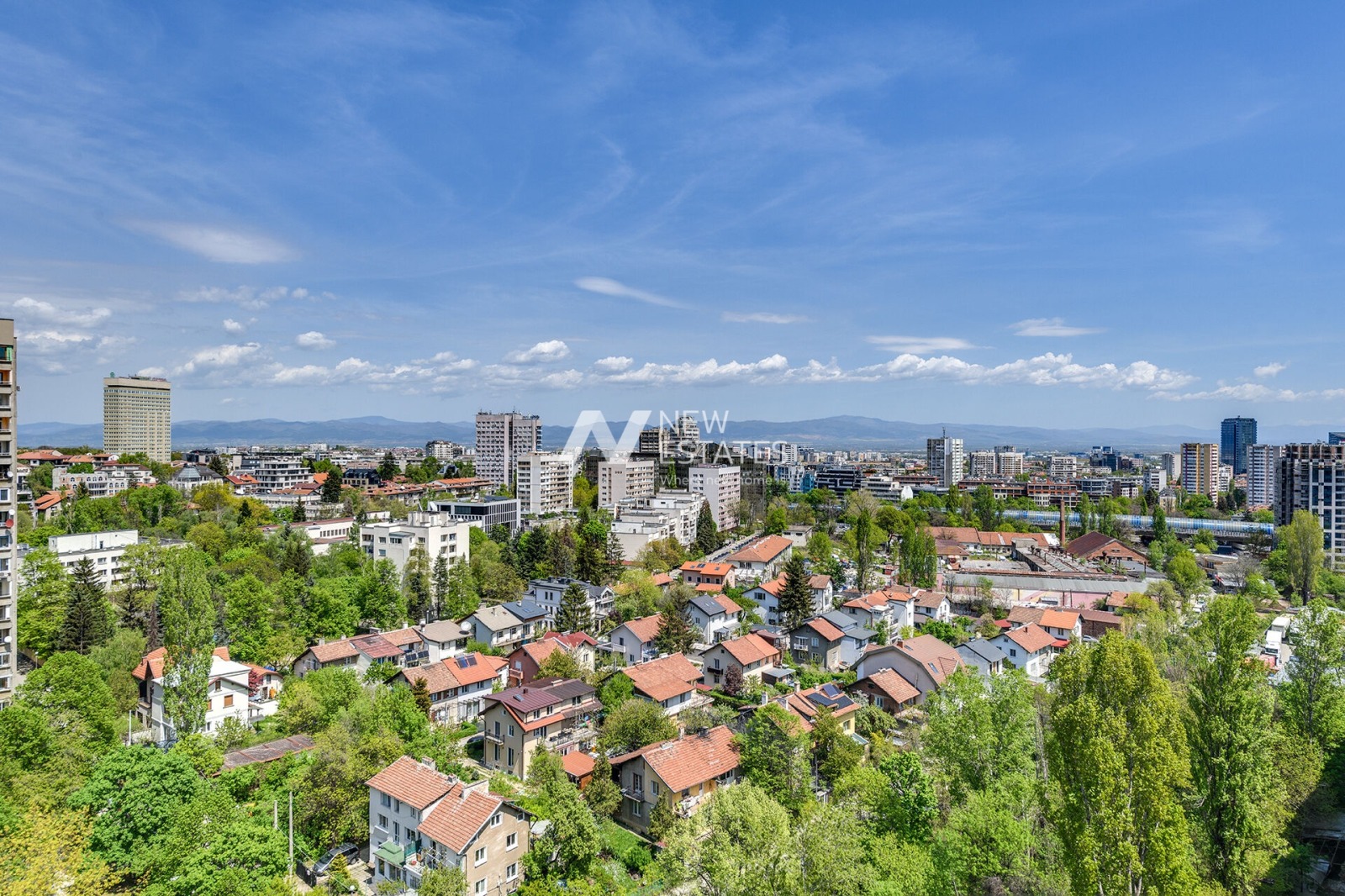 Продава 4-СТАЕН, гр. София, Изгрев, снимка 2 - Апартаменти - 54970790