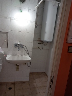 2 bedroom Karnobat, region Burgas 5