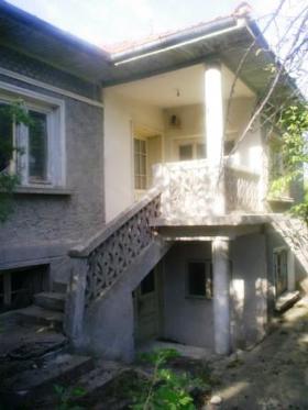 Продажба на имоти в с. Каранци, област Велико Търново - изображение 3 