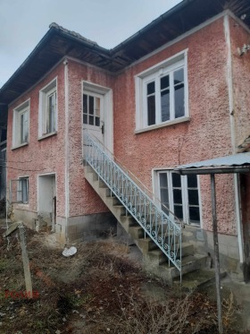 Продажба на имоти в с. Агатово, област Габрово - изображение 8 