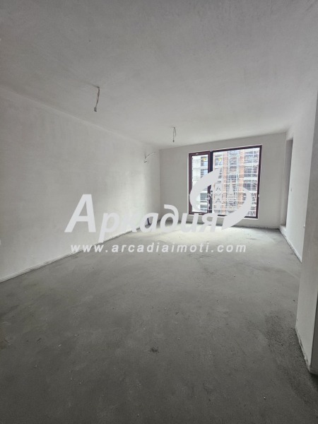 Na sprzedaż  1 sypialnia Plowdiw , Trakija , 60 mkw | 43072975 - obraz [2]