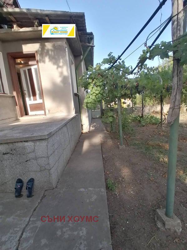 Продава КЪЩА, с. Патреш, област Велико Търново, снимка 2 - Къщи - 45632011