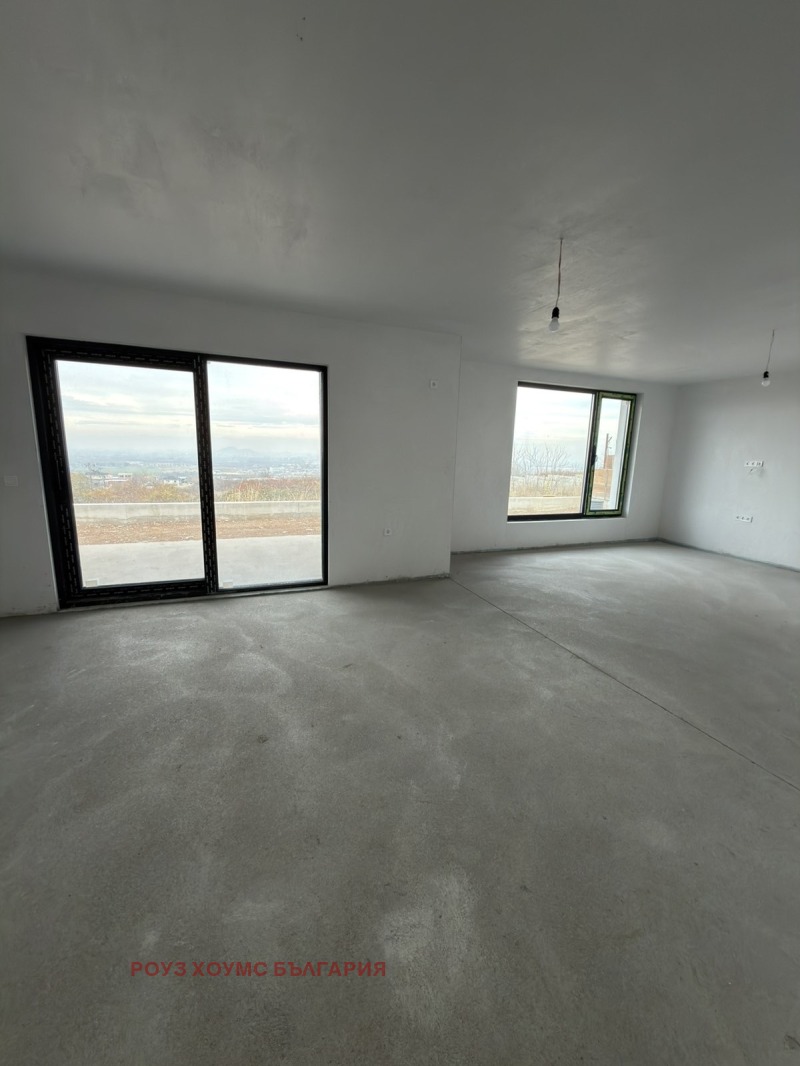 Продава КЪЩА, с. Марково, област Пловдив, снимка 2 - Къщи - 52546149