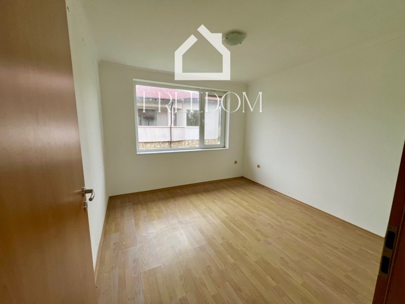 Продава КЪЩА, с. Юнец, област Варна, снимка 6 - Къщи - 52719845