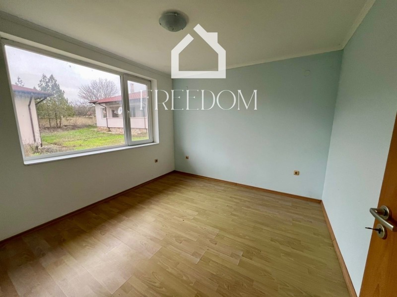 Продава КЪЩА, с. Юнец, област Варна, снимка 3 - Къщи - 52719845