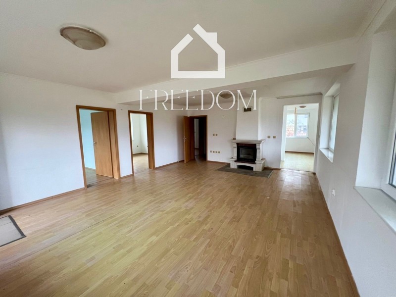 Продава КЪЩА, с. Юнец, област Варна, снимка 8 - Къщи - 52719845