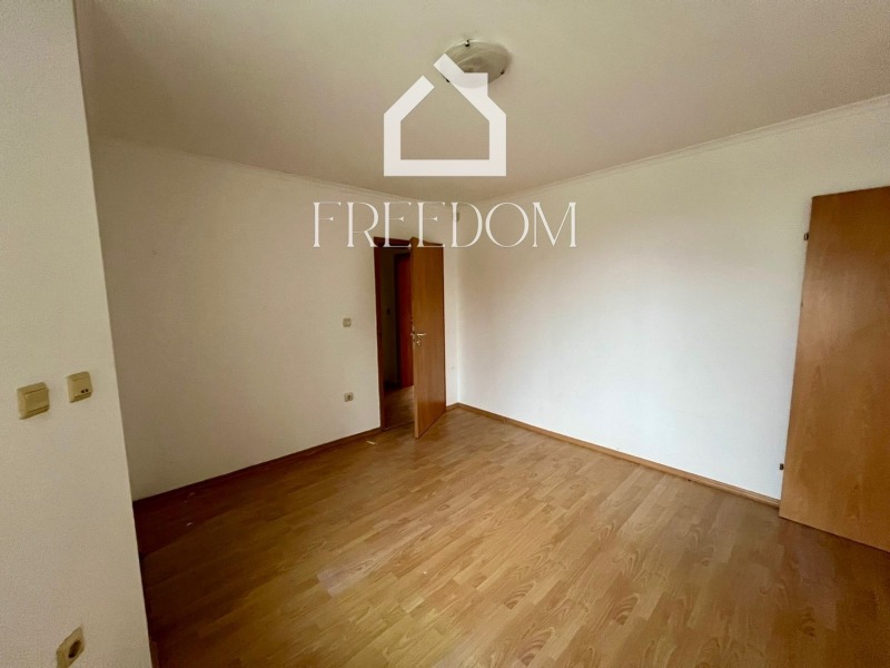 Продава КЪЩА, с. Юнец, област Варна, снимка 4 - Къщи - 52719845