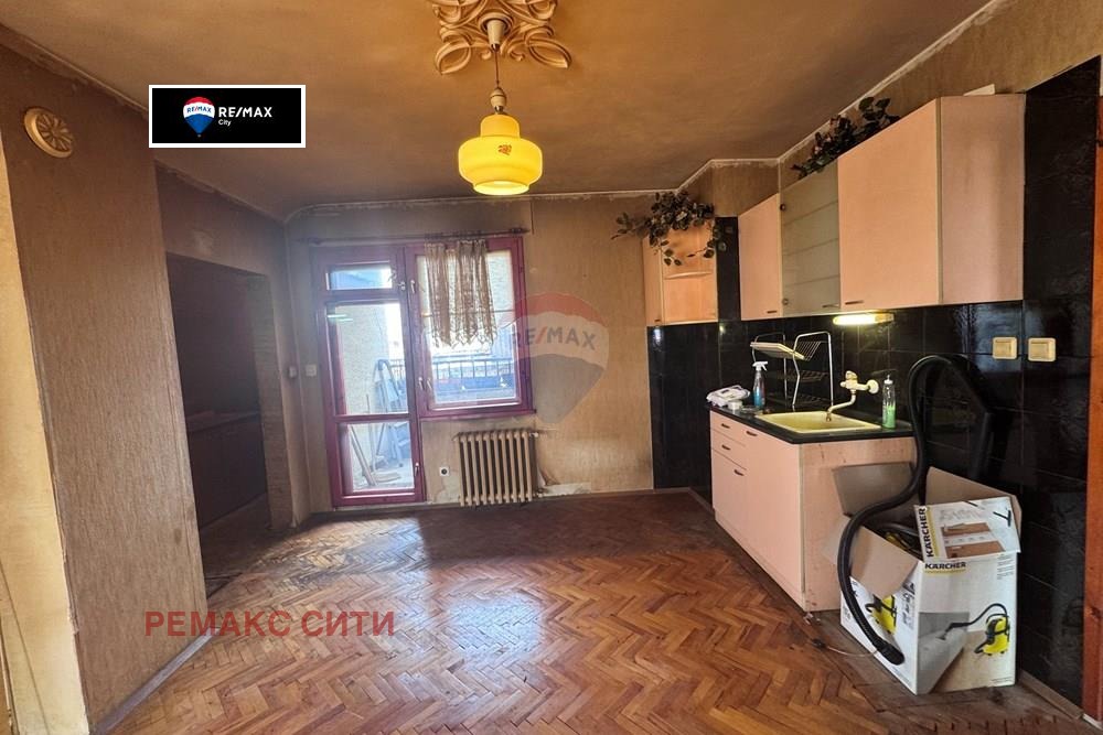 Продава 3-СТАЕН, гр. София, Борово, снимка 2 - Апартаменти - 53706385