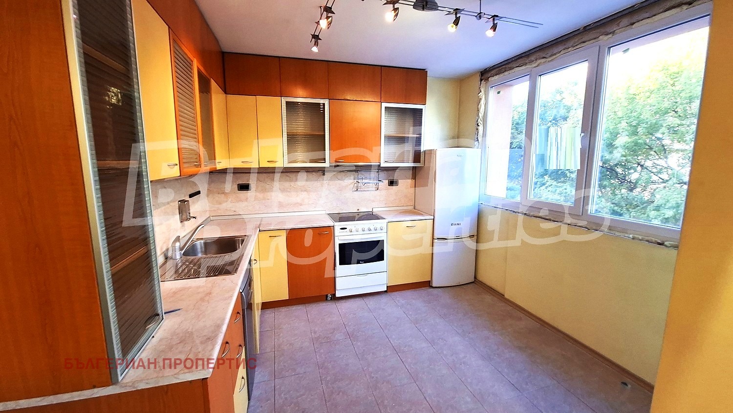 Продава 3-СТАЕН, гр. Пазарджик, Изток, снимка 3 - Апартаменти - 56268490