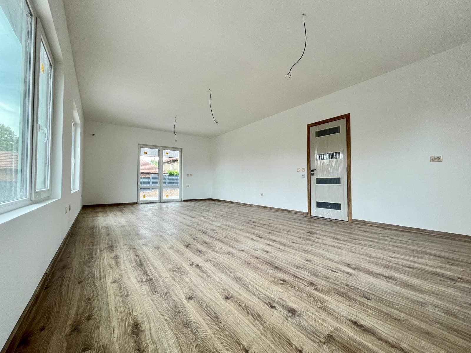 Продава КЪЩА, с. Сандрово, област Русе, снимка 2 - Къщи - 54762219