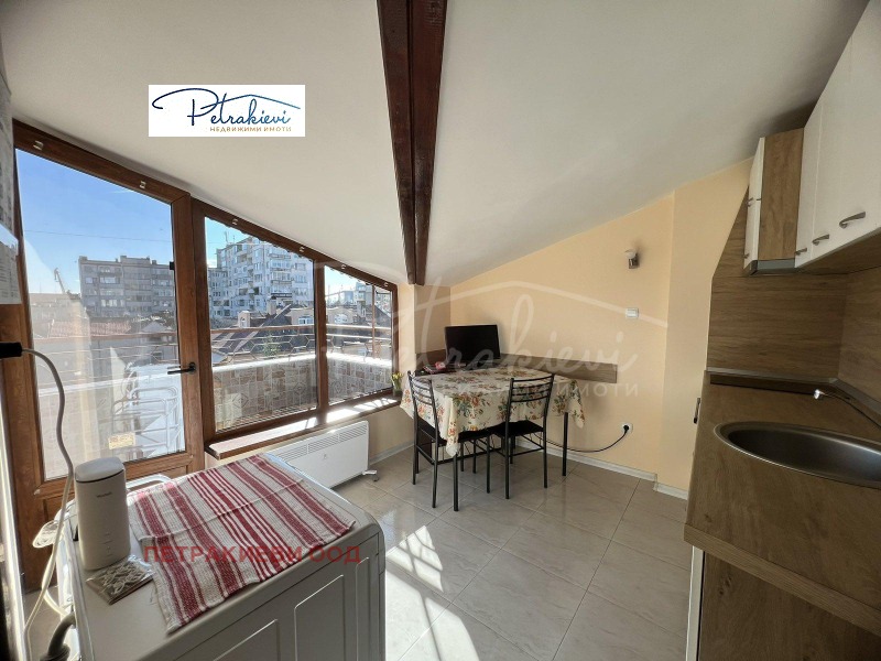 Продава 2-СТАЕН, гр. Бургас, Център, снимка 3 - Апартаменти - 52724773