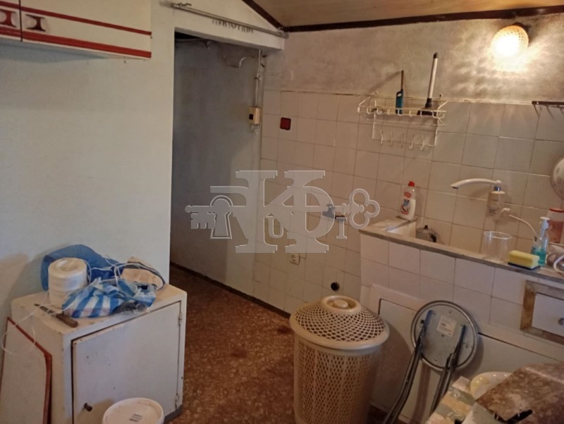 Till salu  Hus region Dobrich , Bogdan , 70 kvm | 22463364 - bild [3]