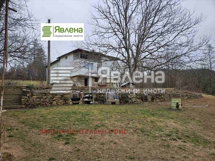 Продава  Хотел област София , с. Правешка Лакавица , 6580 кв.м | 35031522 - изображение [8]