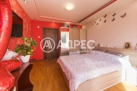 1 chambre Hadji Dimitar, Sofia 11