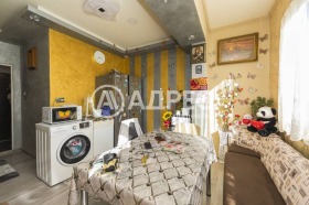 1 chambre Hadji Dimitar, Sofia 6