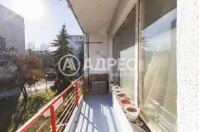 1 chambre Hadji Dimitar, Sofia 10