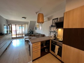 2 chambres Festivalen kompleks, Varna