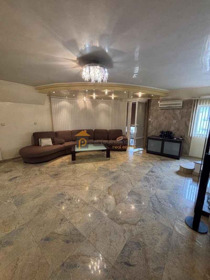 Na prodej  Mezonet Plovdiv , Kamenica 1 , 190 m2 | 84424885
