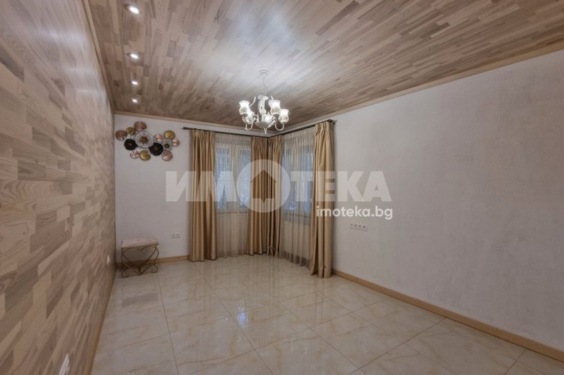 Na prodej  Dům Sofia , Oborište , 264 m2 | 81036098 - obraz [3]