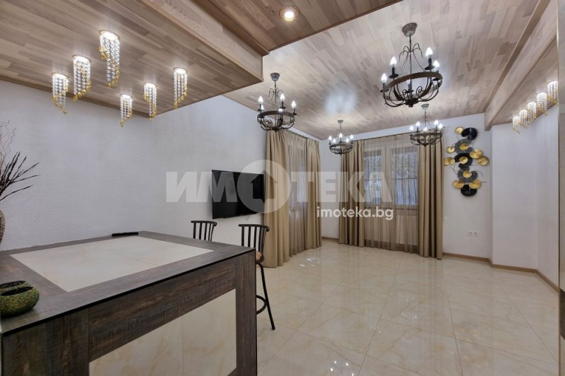 Na prodej  Dům Sofia , Oborište , 264 m2 | 81036098