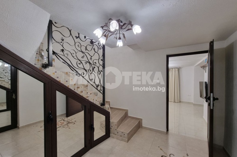 Na prodej  Dům Sofia , Oborište , 264 m2 | 81036098 - obraz [11]